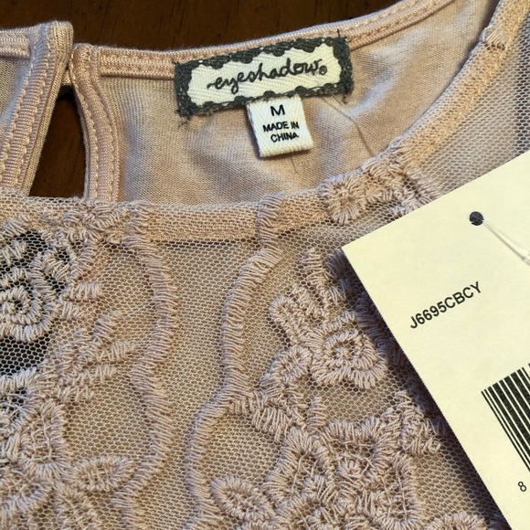 NWT Eyeshadow size M cold shoulder lace 3/4 sleeve - Picture 3 of 4